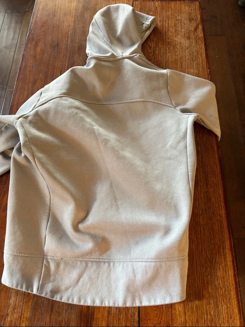 Patagonia Light gray Hooded Fleece Jacket - Picture 6 of 6